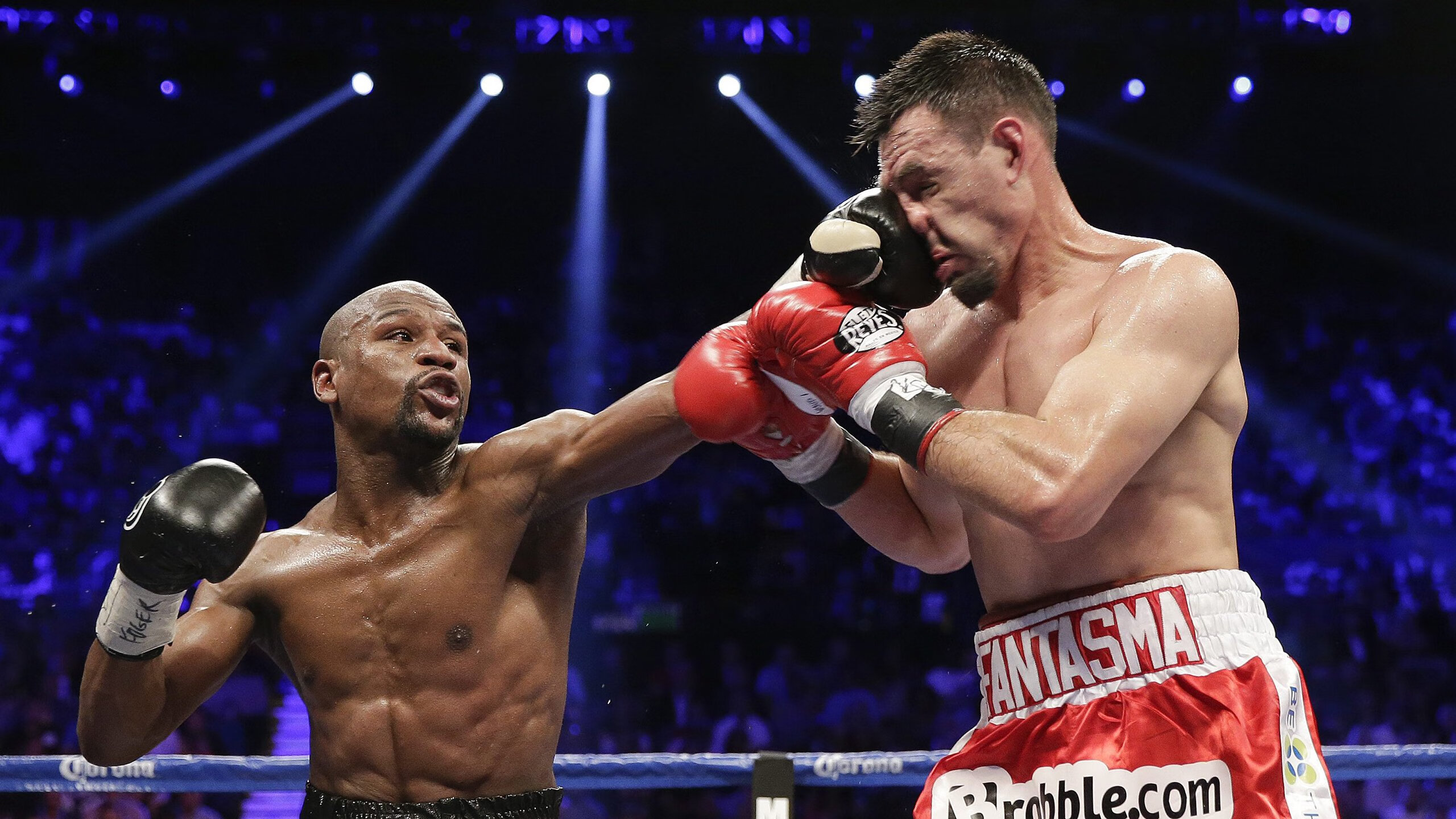 开云体育平台-本周比赛精彩瞬间：炫技进球、神级扑救不断，经典进球视频